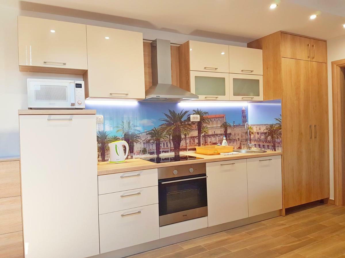 Attic Split Apartment Near City Centre מראה חיצוני תמונה